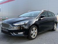 Gebraucht Ford Focus Titanium 125 PS (91 kW) 2015 Schwarz Kombi