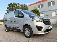 Gebraucht Opel Vivaro 120 PS (88 kW) 2014 Aluminium silber/grey(m2) Van / Kleinbus