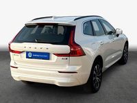 Gebraucht Volvo XC60 Core 250 PS (183 kW) 2024 Crystal weißperleffekt SUV