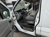 Second-hand Renault Trafic 95 CP (69 kW) 2017 Alb Monovolum