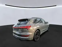 Używany Audi e-tron S-Line 300 kW (408 KM) 2022 Szary SUV