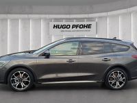 Gebraucht Ford Focus Active X 155 PS (114 kW) 2022 Grau Kombi