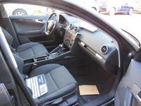 Gebraucht Audi A3 Ambiente 105 PS (77 kW) 2010 Grau Kleinwagen