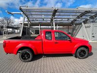 Gebraucht Nissan Navara 190 PS (139 kW) 2011 Rot Pickup
