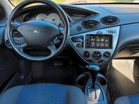 Używany Ford Focus 101 KM (74 kW) 2001 Srebrny Hatchback