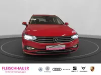 Gebraucht VW Passat Business 122 PS (89 kW) 2023 Rot Kombi