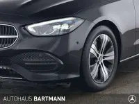 Gebraucht Mercedes C200 Avantgarde 204 PS (150 kW) 2025 Obsidianschwarz Kombi