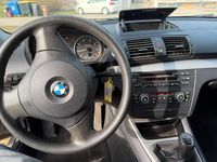 Gebraucht BMW 118 143 PS (105 kW) 2010 Grau Kleinwagen