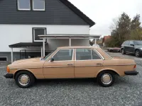 Gebraucht Mercedes 280 145 PS (106 kW) 1977 Beige Limousine
