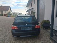 Gebraucht BMW 523 177 PS (130 kW) 2006 Blau Kombi