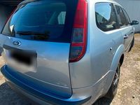 Gebraucht Ford Focus 115 PS (84 kW) 2005 Blau Kombi