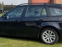 Gebraucht BMW 320 170 PS (125 kW) 2008 Schwarz Kombi