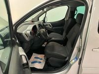 Gebraucht Peugeot Partner Tepee Active 120 PS (88 kW) 2017 Silber Van / Kleinbus