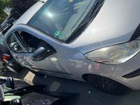 Gebraucht Hyundai i10 Edition 67 PS (49 kW) 2010 Silber Kleinwagen