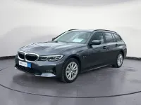 Gebraucht BMW 330e Advantage 292 PS (214 kW) 2022 Grau Kombi