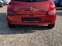 Gebraucht Renault Clio III Expression 55 PS (40 kW) 2006 Rot Limousine