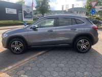 gebraucht Mercedes GLA200 Progressive+AHK+LED+Komfort-Fahrwerk+Ambientebeleu