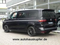 Second-hand VW Multivan Style 150 CP (110 kW) 2024 Negru Monovolum