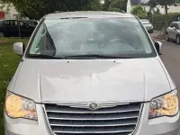 Gebraucht Chrysler Town & Country Touring 354 PS (260 kW) 2008 Silber Van / Kleinbus
