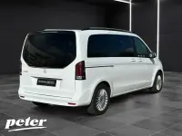Gebraucht Mercedes V220 Style 163 PS (119 kW) 2025 Weiss Van / Kleinbus
