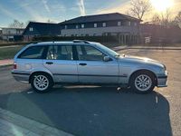 Gebraucht BMW 320 150 PS (110 kW) 1997 Silber Kombi