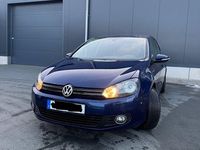 Gebraucht VW Golf VI Team 105 PS (77 kW) 2010 Blau Kleinwagen