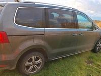 Second-hand VW Sharan 170 CP (125 kW) 2011 Argintiu Monovolum