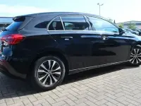 Gebraucht Mercedes A180 136 PS (100 kW) 2022 Schwarz Limousine