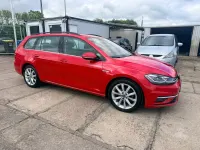 Gebraucht VW Golf VII Highline 131 PS (96 kW) 2018 Rot Kombi