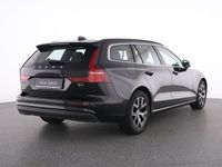 Gebraucht Volvo V60 Core 197 PS (144 kW) 2023 Black solid stone / solid Kombi