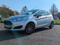 Gebraucht Ford Fiesta Titanium 80 PS (58 kW) 2016 Silber Kleinwagen