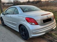 Gebraucht Peugeot 207 CC 111 PS (81 kW) 2011 Silber Cabrio