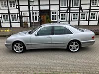 Gebraucht Mercedes E240 Classic 170 PS (125 kW) 2000 Silber Limousine