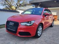 Gebraucht Audi A1 Comfort 86 PS (63 kW) 2011 Rot Kleinwagen