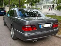 Gebraucht Mercedes E430 279 PS (205 kW) 1998 Grau Limousine