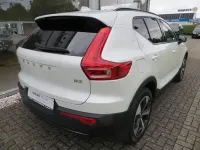 Gebraucht Volvo XC40 Plus 163 PS (119 kW) 2023 Weiß SUV