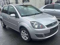 Gebraucht Ford Fiesta Style 69 PS (50 kW) 2008 Polarsilber metallic Kleinwagen