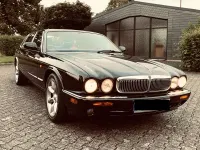 Second-hand Jaguar XJ Sovereign 284 CP (208 kW) 1999 Negru Berlinǎ