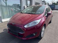 Gebraucht Ford Fiesta Titanium 80 PS (58 kW) 2013 Rot Kleinwagen