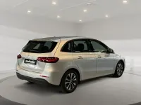 Gebraucht Mercedes B180 116 PS (85 kW) 2023 Iridiumsilber metallic Van / Kleinbus