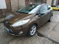 Używany Ford Fiesta Titanium 82 KM (60 kW) 2011 Brązowy Hatchback