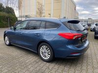Gebraucht Ford Focus Titanium 150 PS (110 kW) 2019 Blau Kombi
