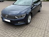 Gebraucht VW Passat Comfortline 150 PS (110 kW) 2017 Blau Kombi