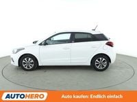 Gebraucht Hyundai i20 Advantage 101 PS (74 kW) 2020 Weiß Kleinwagen