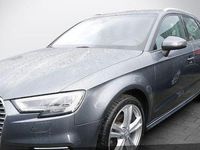 Gebraucht Audi e-tron Sport 204 PS (150 kW) 2020 Grau SUV