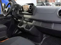 Używany Mercedes Sprinter 170 KM (125 kW) 2026 Pomarańczowy Van
