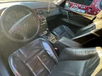 Gebraucht Mercedes E220 143 PS (105 kW) 2001 Violet Limousine