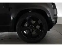 Neu Land Rover Defender HSE Dynamic 349 PS (256 kW) 2026 Schwarz SUV