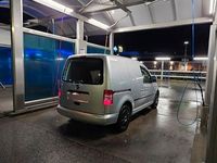 Gebraucht VW Caddy Highline 102 PS (75 kW) 2013 Silber Van / Kleinbus
