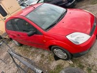 Gebraucht Ford Fiesta 69 PS (50 kW) 2004 Rot Kleinwagen